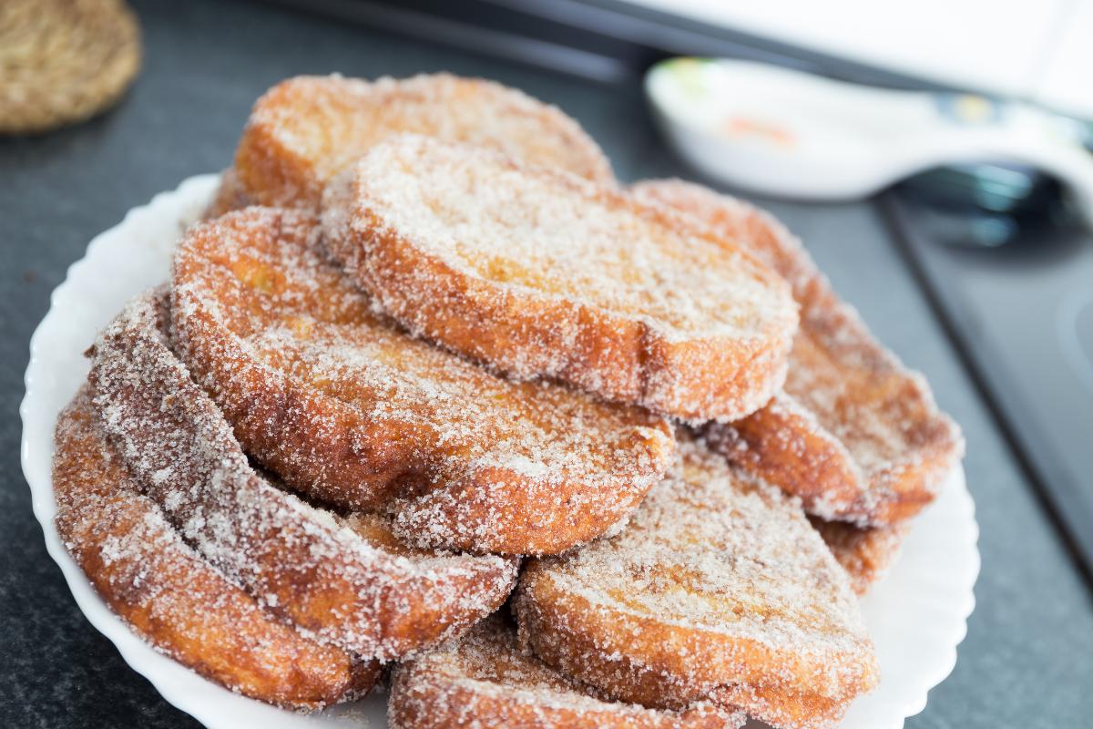 Cómo hacer torrijas en freidora de aire: prueba este postre tradicional más ligero