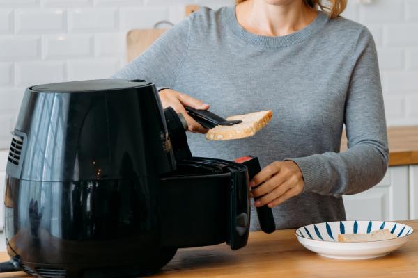 Cómo hacer torrijas en freidora de aire: prueba este postre tradicional más ligero - Paso 7