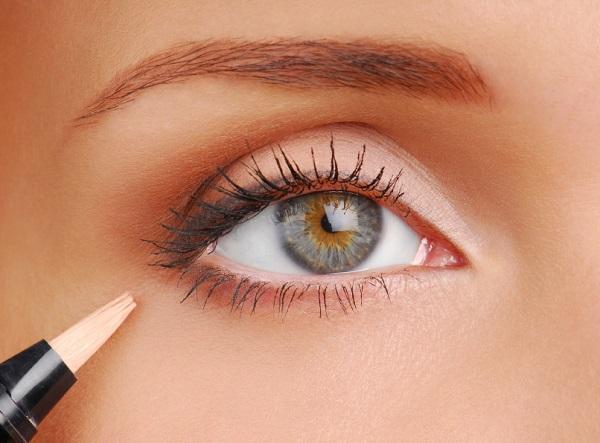 Cómo maquillar mis ojos para que parezcan más grandes - Paso 6