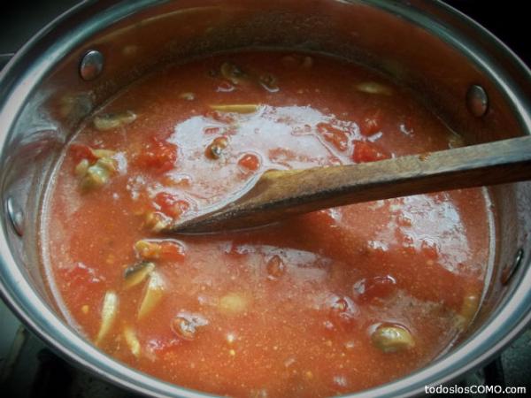 Cómo hacer pasta con salsa de albóndigas - Paso 3