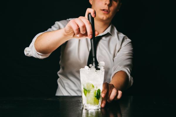 Cómo hacer un mojito sin alcohol - Paso 3