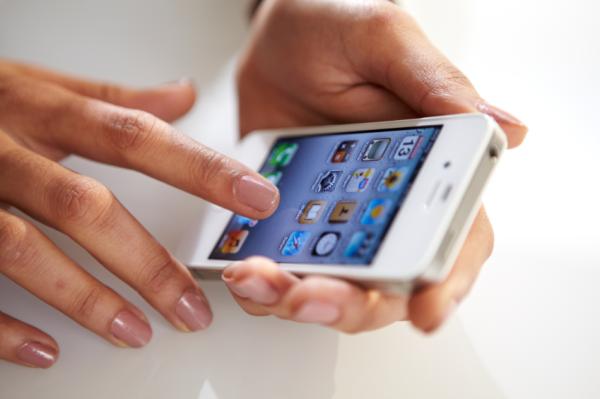 Cómo hacer que mi iPhone suene más fuerte