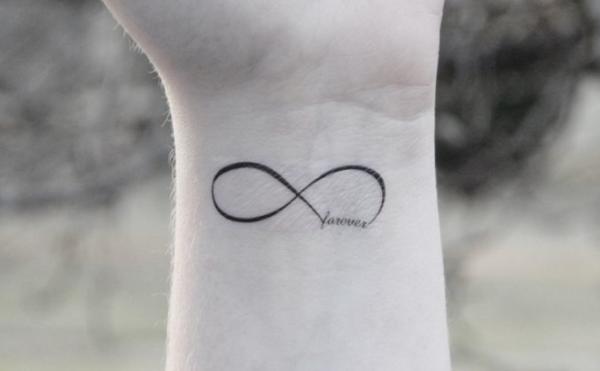 Significado de los tatuajes de infinito - con FOTOS