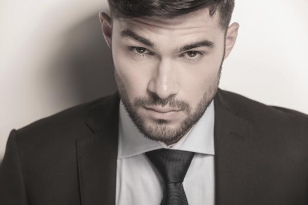 Cómo tratar un macho alfa