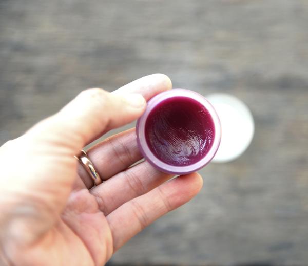 Cómo hacer bálsamo labial con vaselina - Bálsamo labial de color con vaselina