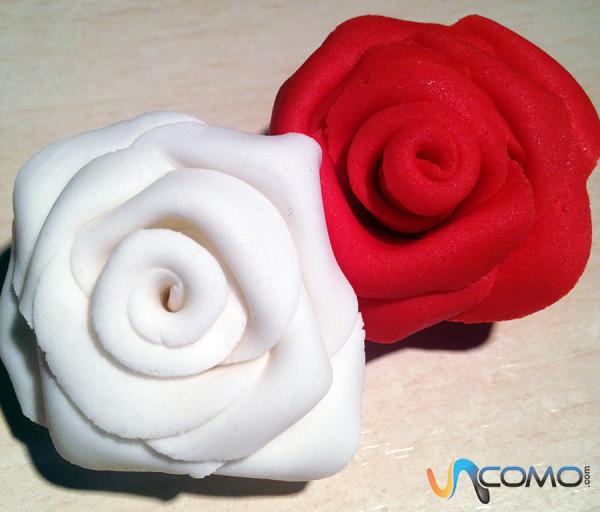 Cómo hacer flores con fondant