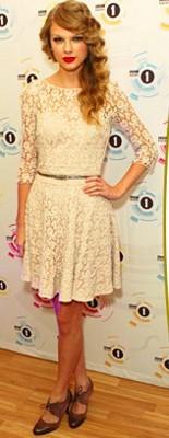 Cómo vestir como Taylor Swift - Paso 1