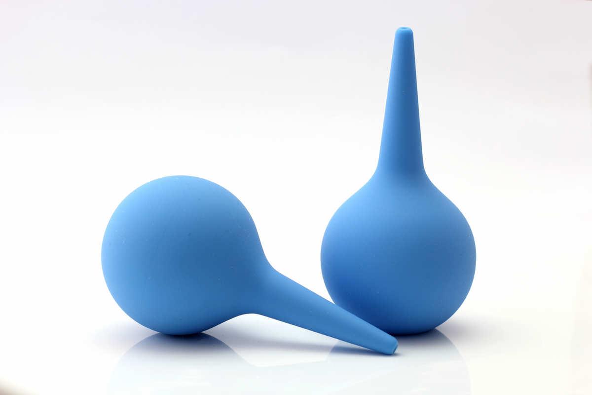 Qué es un enema y para qué sirve