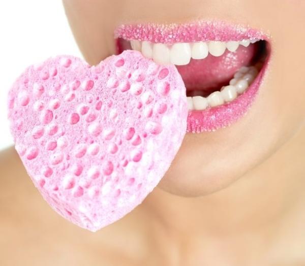 Cómo hacer un exfoliante para labios
