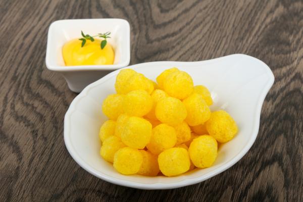 Alternativas a las uvas de Nochevieja - Bolitas de queso