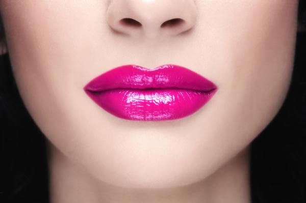 Qué dice el color de tu labial de tu personalidad - Rosas intensos