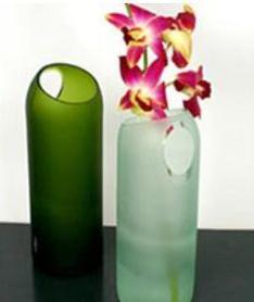 Cómo hacer un bonito florero con una botella