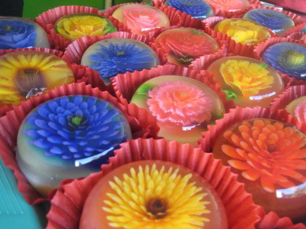 Cómo hacer flores en gelatina o grenetina