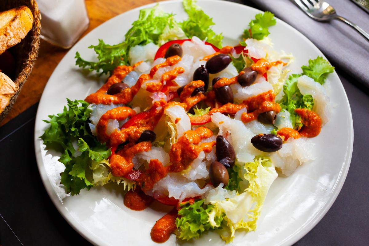 Cómo hacer xatonada: la receta tradicional de esta ensalada catalana