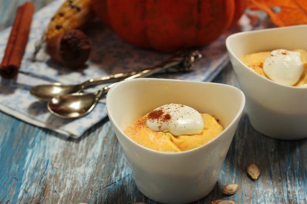 Postres con calabaza: recetas dulces y fáciles para este otoño - Mousse de calabaza ligera