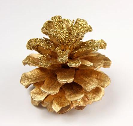 Cómo hacer adornos para el árbol de Navidad con piñas - Purpurina al poder