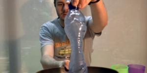 Cómo abollar una botella de plástico sin tocarla