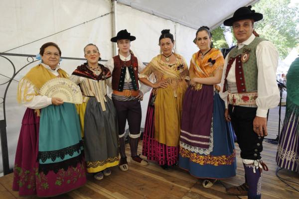 Cómo es el traje regional de Castilla-La Mancha - Traje femenino