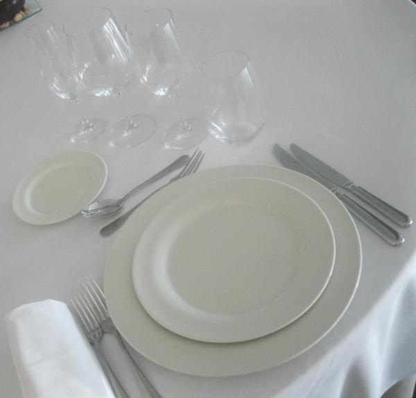 Cómo colocar la servilleta en la mesa