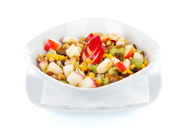 Ensaladas navideñas fáciles para triunfar este año - Ensalada con manzana y mostaza
