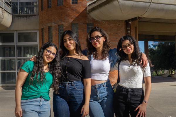 Preguntas para conocer a alguien por Instagram y mantener la conversación - Muestra interés por su contenido de Instagram