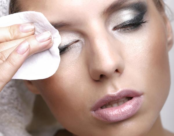 Cómo hacer toallitas desmaquillantes caseras