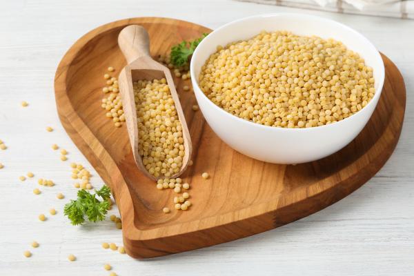 Sustitutos del arroz: estos son los alimentos alternativos - Cuscús integral: ligero y nutritivo