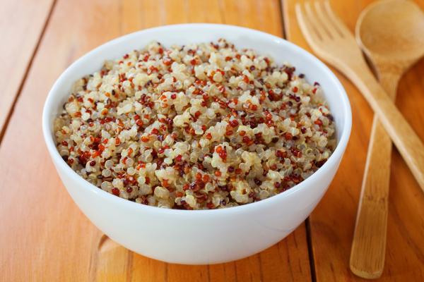Sustitutos del arroz: estos son los alimentos alternativos - Quinoa: el súper alimento versátil