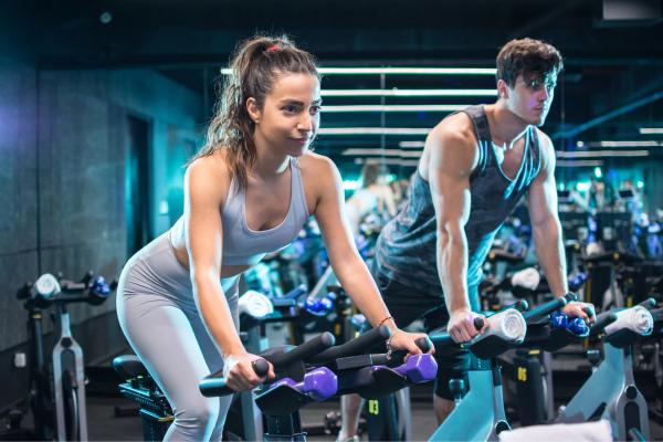 Beneficios del spinning: descubre por qué es bueno para la salud física y mental