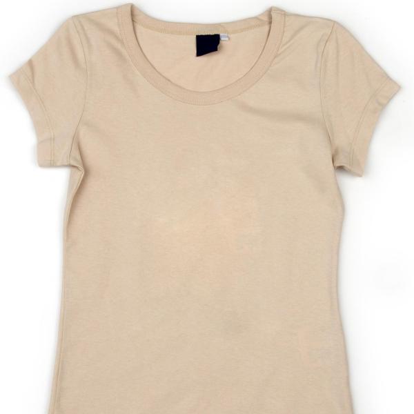 Cómo hacer camisetas interiores para mujer