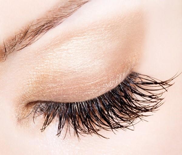 Por qué es malo dormir con maquillaje - Paso 4