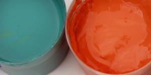 Cómo quitar la pintura de superficies plásticas