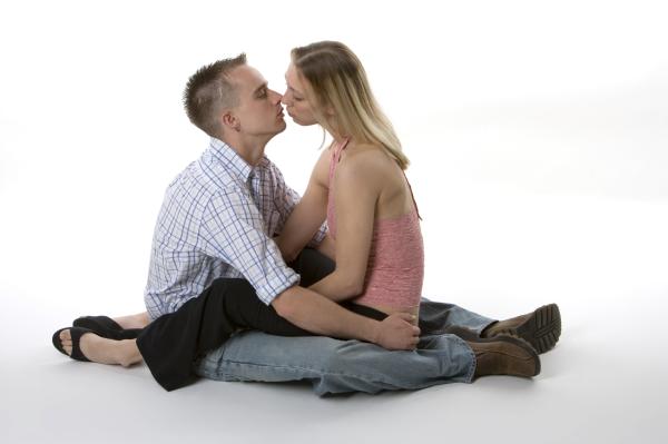 Posturas para hacer el amor en un ascensor - con imágenes - La unión del loto