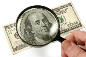 Cómo identificar dólares falsos