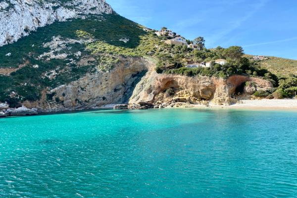 Los lugares con buen clima todo el año en España: guía completa - Alicante, en la Comunidad Valenciana