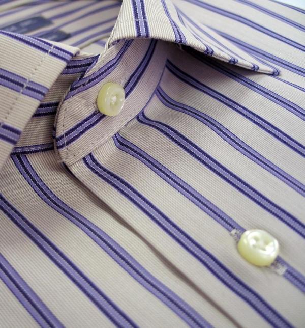 Cómo coser un botón paso a paso en imágenes