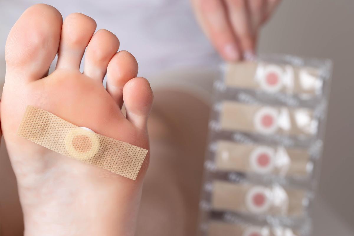 Por qué salen los ojos de pescado en los pies y cómo se quitan - Conoce