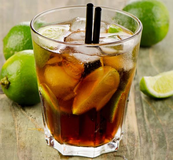 Bebidas para fiestas de adultos - Cubalibre 