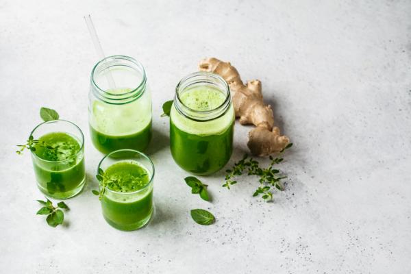 5 jugos para subir las defensas - Jugo de kiwi y jengibre para subir las defensas