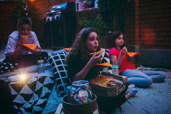 Qué hacer en Halloween: los planes más terroríficos y divertidos - Noche de películas de terror