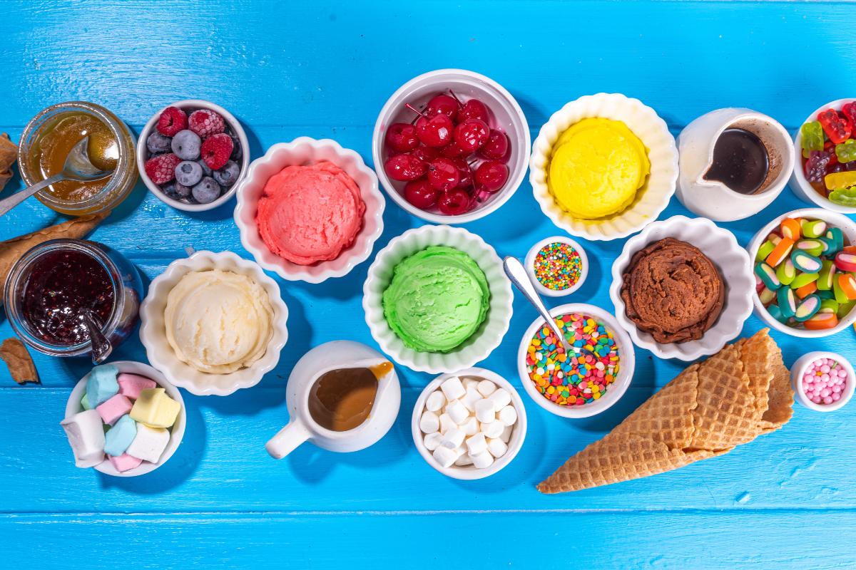 Los mejores toppings para helados que no te puedes perder este verano