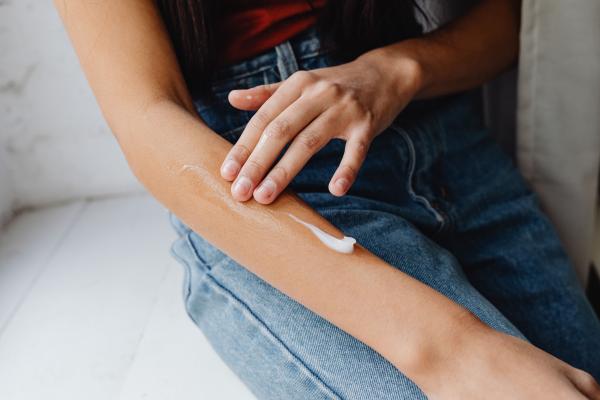 ¿Cuál es la mejor crema corporal perfumada que huela muy bien? Comparativa de las que huelen todo el día por dermatólogos - The Body Shop White Musk Lotion