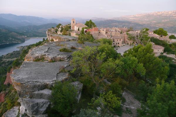 Los pueblos más bonitos de Tarragona que no te puedes perder - Siurana