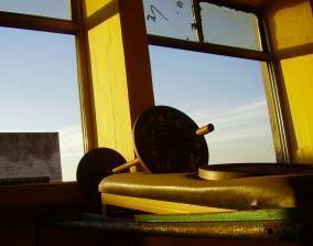 Cómo hacer una tabla inclinada para abdominales