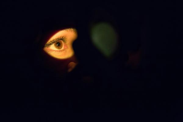 Por qué nos sentimos incómodos cuando alguien nos mira fijamente - ¿Por qué una mirada prolongada puede resultar incómoda?