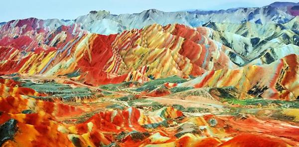 Las montañas de colores más bonitas del mundo - Montañas Arco Iris o de los siete colores