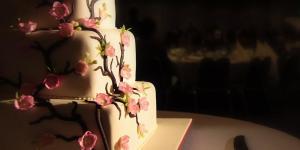Cómo saber el tamaño de un pastel de boda si es cuadrado