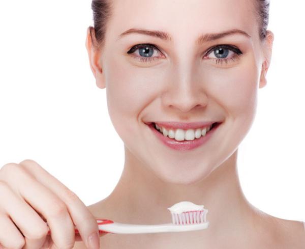 Cómo curar las encías inflamadas - aquí la respuesta - Correcta higiene bucodental