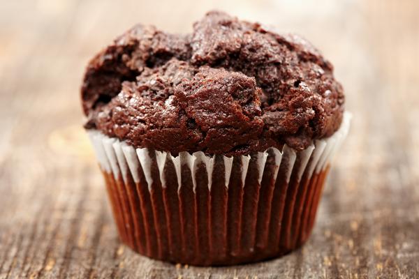 Meriendas con chocolate: descubre estas ideas dulces y reconfortantes - Muffins de chocolate y avena