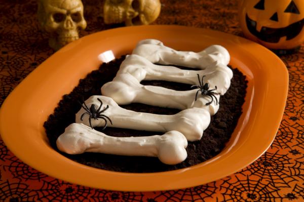 Cómo preparar dulces de Halloween - Huesos de merengue para Halloween